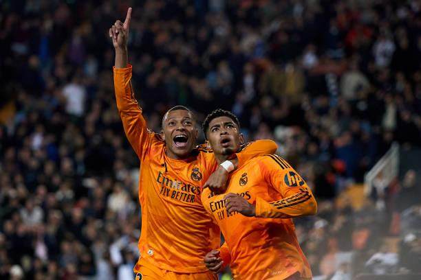 10人皇马翻盘！还是那个贝林，还是那个维尼修斯……